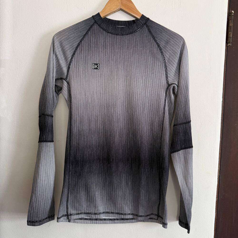 Y2K Vintage BURTON AK | Base Layer Top Tech Shirt | Medium Black and White